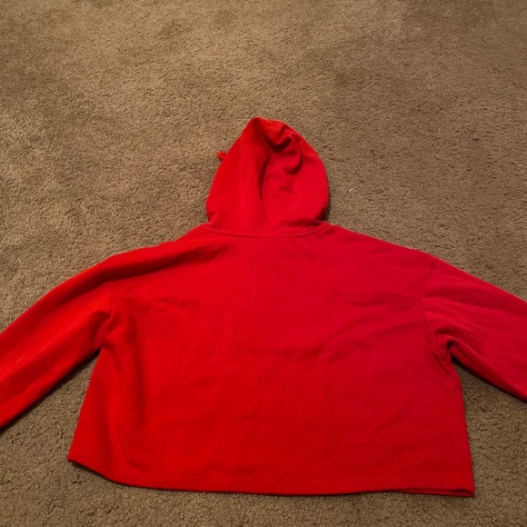 red cropped sweatshirt - Picture 2 of 2